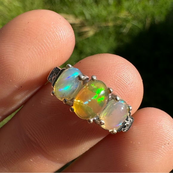 1.20ctw genuine Ethiopian Welo Opal solid  sterling silver ring- new with tags - Picture 2 of 13